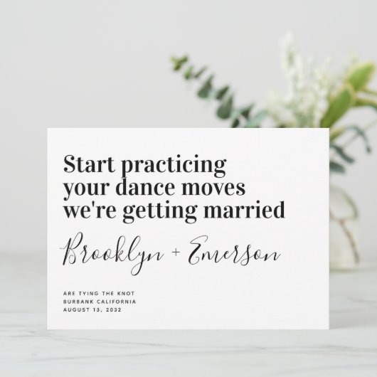 Funny Modern Typography Wedding Save the Date (Staand voorkant)