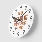 Funny Modern Wall Clock - Geen wijn voor negen Ronde Klok (Hoek)