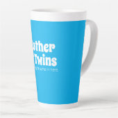 Funny Moeder van Twins Bright Blue Latte Mok (Rechterhoek)