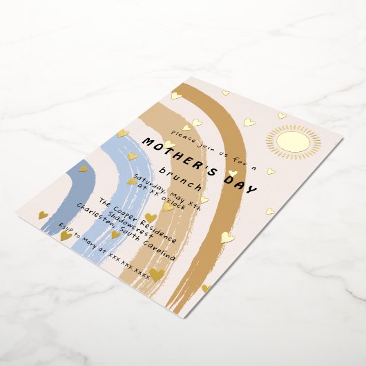 Funny Moederdag Brunch Rainbow Folie Uitnodiging (Gedraaid)