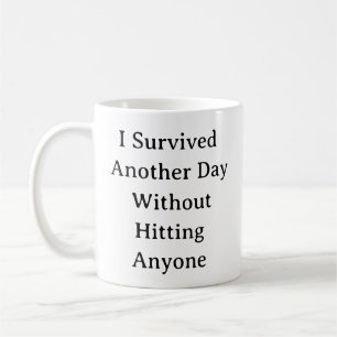 Funny Mom Life Mok - Survival Mom Humor Gift