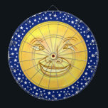 Funny Moon Man Buitenruimte Vintage Dartbord<br><div class="desc">Dit originele dartboardontwerp is afgeleid van een antiek afbeelding van een glimlachend maangezicht. Het kan ook de zon zijn. Het heeft een brede glimlach en grappige, enigszins gekruiste ogen. Het ligt op een gebied van witte sterren in een blauwe hemel/hemel. Dit is een schattig, lief ontwerp voor iedereen die van...</div>