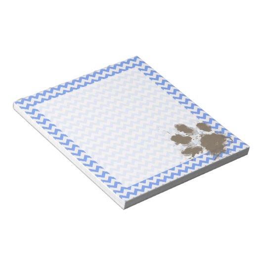 Funny Muddy Paw Print op Blue Chevron Notitieblok (Schuin)