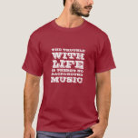 Funny Music citeert T-shirt voor muziekovers<br><div class="desc">Het maakt niet uit welk soort muziek je leuk vindt. Het kan gesteente,  pop,  alternatief,  hiphop of rap zijn. Zonder muziek zou ons leven saai en saai zijn. Haal dit muziekquote t-shirt voor uzelf of als cadeau voor muziekliefhebbers. Het probleem met het leven is dat er geen achtergrondmuziek is.</div>