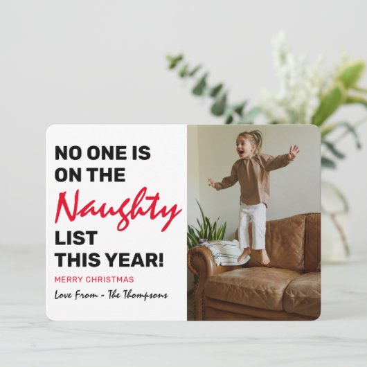 Funny "Naughty List", Kerstmis foto Feestdagenkaart (Staand voorkant)