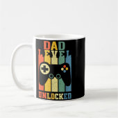 Funny New Dad Shirt Dad Level Unlocked Day Tee Shi Koffiemok (Links)