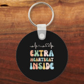 Funny New Mom Extra Heartbeat Inside Pregnancy Ann Sleutelhanger (Voorkant)