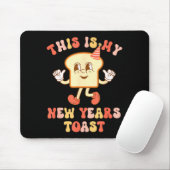 Funny New Year's Toast Bread Pun Retro Hipe Muismat (Met muis)