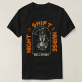 Funny Night Shift Nurse Skeleton Halloween RN Nurs T-shirt (Design voorkant)