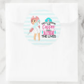 Funny Nurse Gezegde met Big Hypodermic Needle Ronde Sticker (Tas)