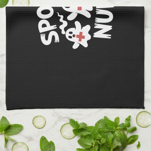 Funny Nurse Halloween Theedoek (Gevouwen)