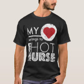 Funny Nurse Spouse Love Nurse Heart behoort tot T-shirt (Voorkant)