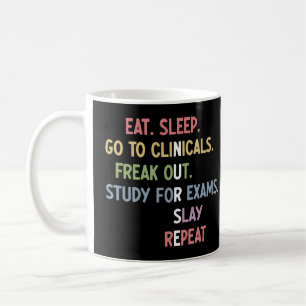 Funny Nursing School student Future Nurse Gifts Koffiemok