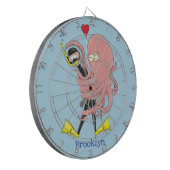 Funny octopus hugs diver cartoon humor dartbord (Voorkant Links)