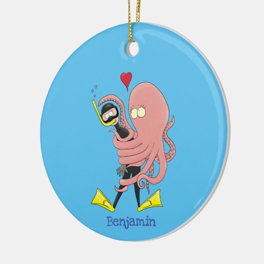 Funny octopus hugs diver cartoon humor keramisch ornament (Links)