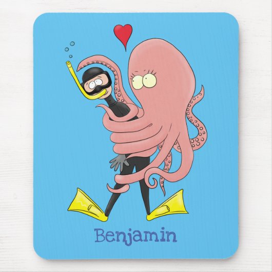Funny octopus hugs diver cartoon humor muismat (Voorkant)