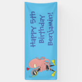 Funny octopus hugs diver cartoon humor spandoek (Verticaal)