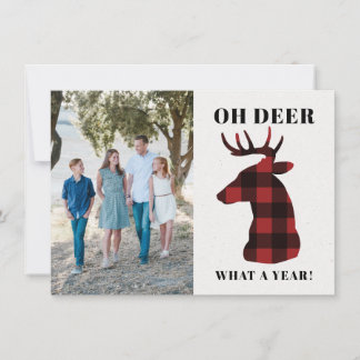 Funny Oh Deer What a Year Buffalo Plaid Photo Feestdagenkaart
