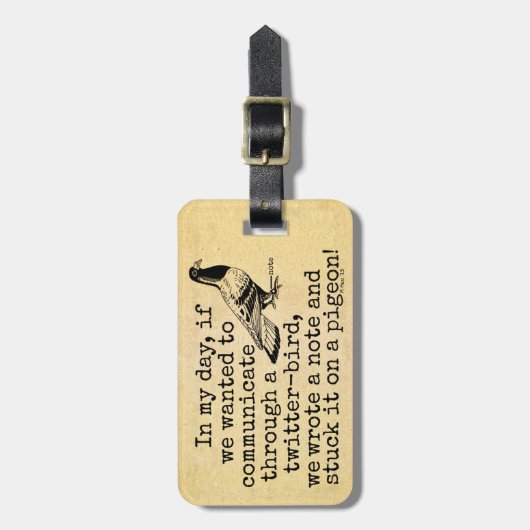 Funny Old Age Twitter Bird Pigeon Bagagelabel (Voorkant verticaal)