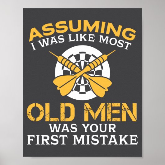 Funny Old Men Who Loves Darting  Poster (Voorkant)