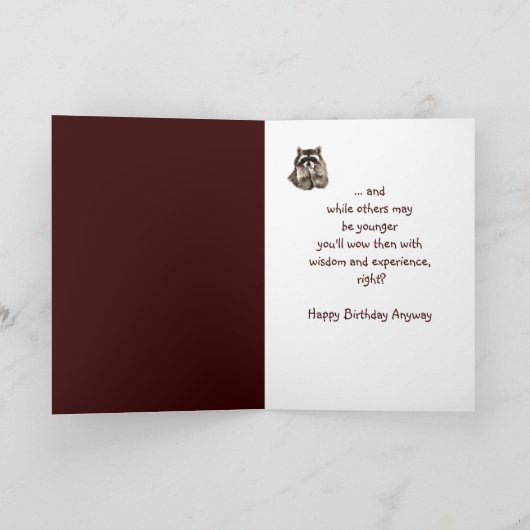 Funny Older Wiser Birthday Card Cute Raccoon Kaart (Binnen)