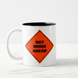 Funny oranje net work ahead road sign Two- Tweekleurige Koffiemok