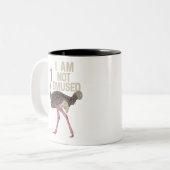 FUNNY OSTRICH BIRD: I Am Not Emused Tweekleurige Koffiemok (Voorkant links)