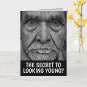 FUNNY OUDE MAN OVER DE HILL BIRTHDAY KAART VOOR HE (Gele Bloem)