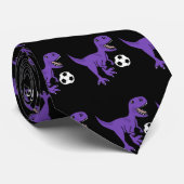 Funny Paars T-rex Dinosaur Plays Soccer Stropdas (Opgerold)