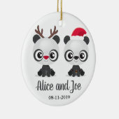 Funny Pandas custom names and date Keramisch Ornament (Rechts)