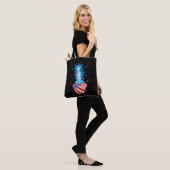 Funny Patriotic Pineapple Tote Bag (Op model)