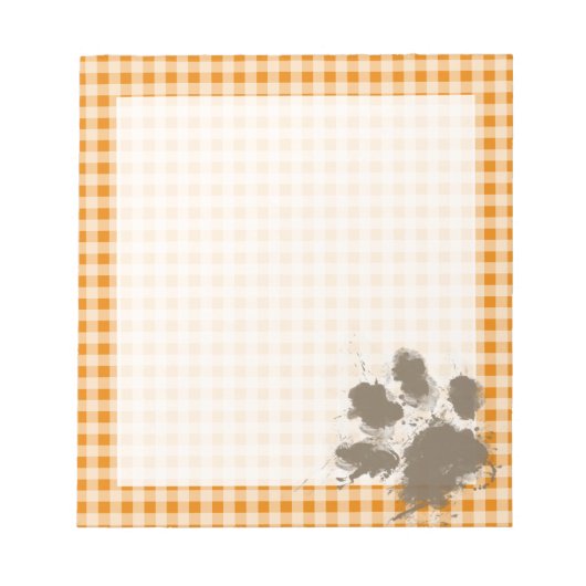 Funny Pawprint op Donkere Oranje Gingham Notitieblok (Voorkant)