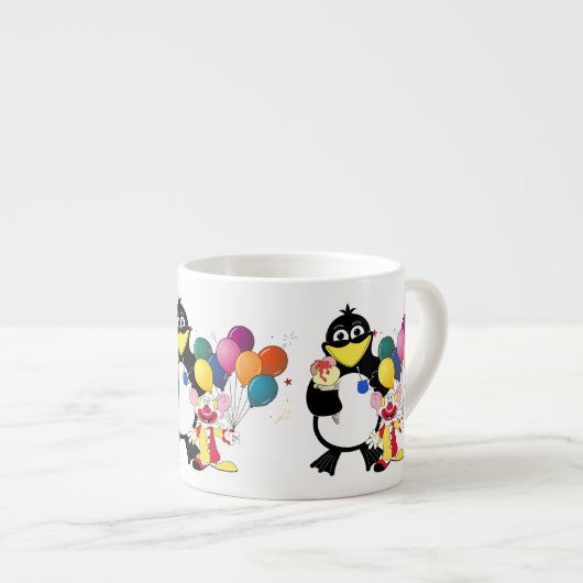 Funny penguin and clown cartoon espresso kop (Voorkant rechts)