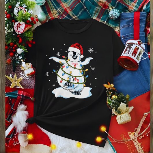 Funny Penguin Christmas Santa Hat Penguins T-shirt