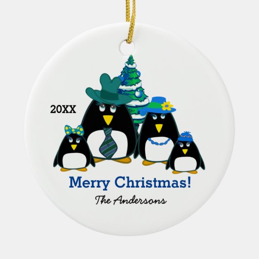 Funny Penguin Family Custom Kerstmis Keramisch Ornament (Voorkant)