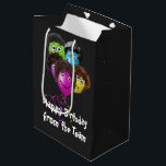 Funny People Birthday Balloons Medium Cadeauzakje<br><div class="desc">ballonnen met glimlach,  oogballen en haar op zwarte achtergrond voor verjaardagen. De achtergrondkleur kan worden gewijzigd. De tekst kan worden bewerkt.</div>