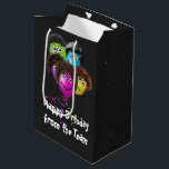 Funny People Birthday Balloons Medium Cadeauzakje<br><div class="desc">ballonnen met glimlach, oogballen en haar op zwarte achtergrond voor verjaardagen. De achtergrondkleur kan worden gewijzigd. De tekst kan worden bewerkt.</div>