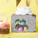 Funny People Birthday Balloons on Polka Dots Cadeaupapier<br><div class="desc">ballonnen met glimlach,  oogballen,  ooglassen en haar op een polka stipachtergrond.</div>