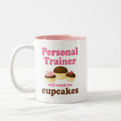 Funny Personal Trainer Tweekleurige Koffiemok (Links)