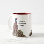 Funny Pheasant en Slogan - volg je me? Tweekleurige Koffiemok (Voorkant links)