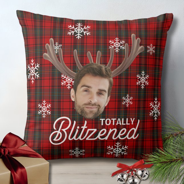 Funny Photo Face Blitzened Christmas Custom Gift Kussen (funny face totally blitzened christmas pillow with red plaid, snowflakes for white elephant gifts)