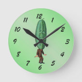 Funny Pickle Head-Man die de Eskuit bedient Ronde Klok (Voorkant)