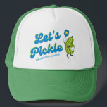 Funny Pickle Pickleball Custom Text Trucker Pet<br><div class="desc">Een super leuk pickleball pet met een grappige cartoon pickle met een Pickleball Paddle en een cool lettertype met de tekst "Let's Pickle" Voeg je aangepaste tekst toe - spelersnaam, teamnaam, clubnaam, enz. Geweldig voor een pickleball toernooi, verjaardagsfeestje, pickleball club party of dagelijks plezier. Pickleball - de beste sport ooit!!...</div>