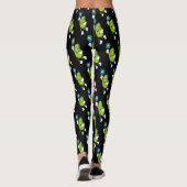Funny Pickleball Pickle Holding Paddle en Ball Leggings (Achterkant)