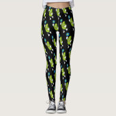 Funny Pickleball Pickle Holding Paddle en Ball Leggings (Voorkant)