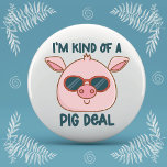 Funny Pig Pun Ronde Button 7,6 Cm<br><div class="desc">Kut en cool varken met een grappige varkensspuit.</div>