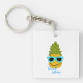 Funny Pineapple Chilling with Summer Sunbril Sleutelhanger (voorkant)