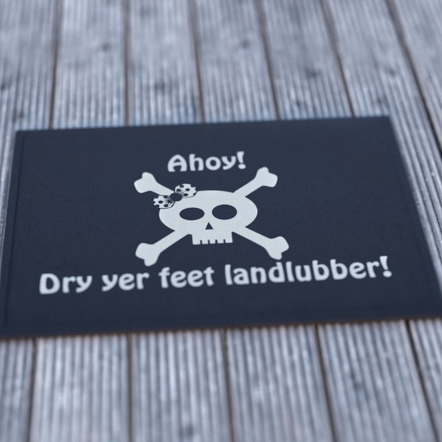 Funny Pirate Skull Landlubber Welkom Doormat Deurmat ("Ahoy!! Dry yer feet landlubbers". Suitable for all pirate doorways.)