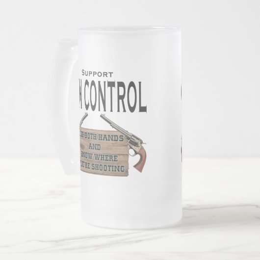 Funny Pistool Contol Beer Mok (Voorkant links)