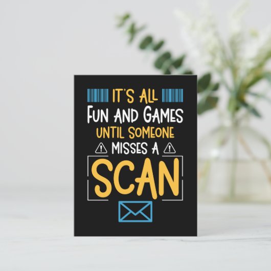 Funny Postal Worker Mailman Briefkaart (Staand voorkant)